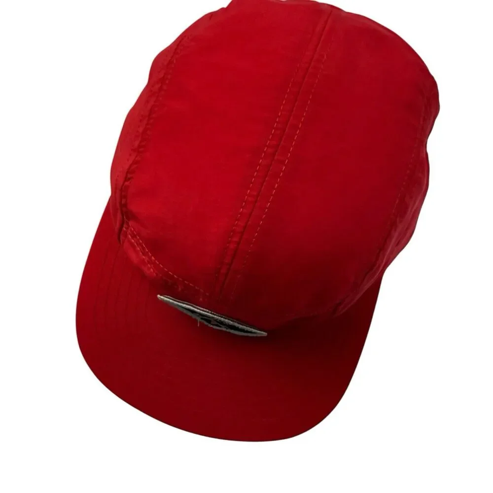 Topo Designs red hat